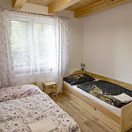 Dvoriste Lodge Lomnice nad Luznici