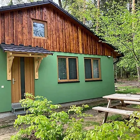Dvoriste * Lomnice nad Lužnicí