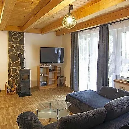 Dvoriste Lodge *