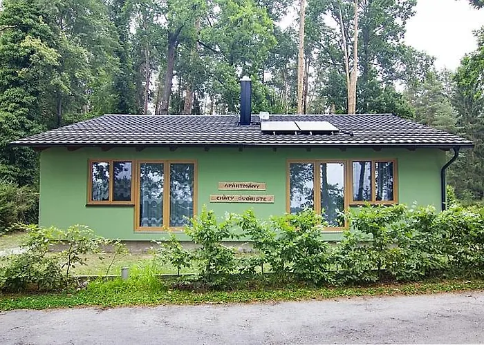 Lodge Dvoriste Lomnice nad Lužnicí